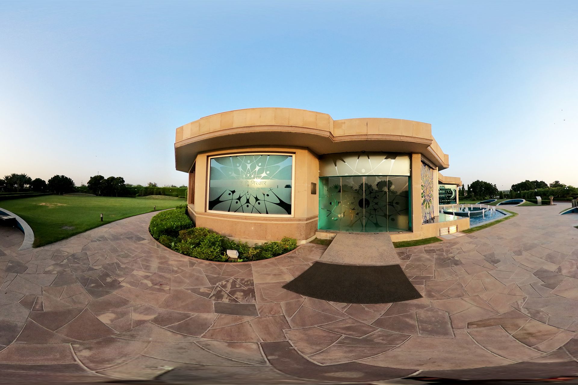 360° Virtual Tour of Sant Nirankari Museum (Nirankari Sarovar Complex in New Delhi)