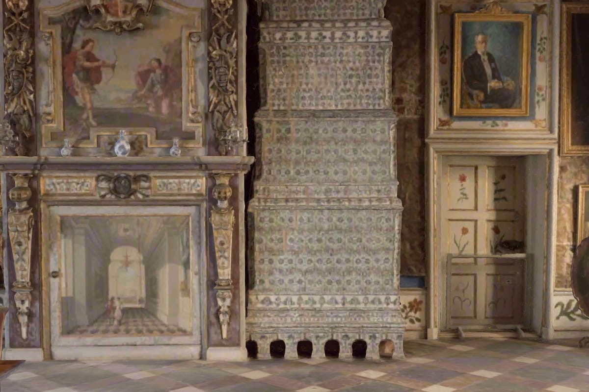Immersive 3D Antique Art Gallery