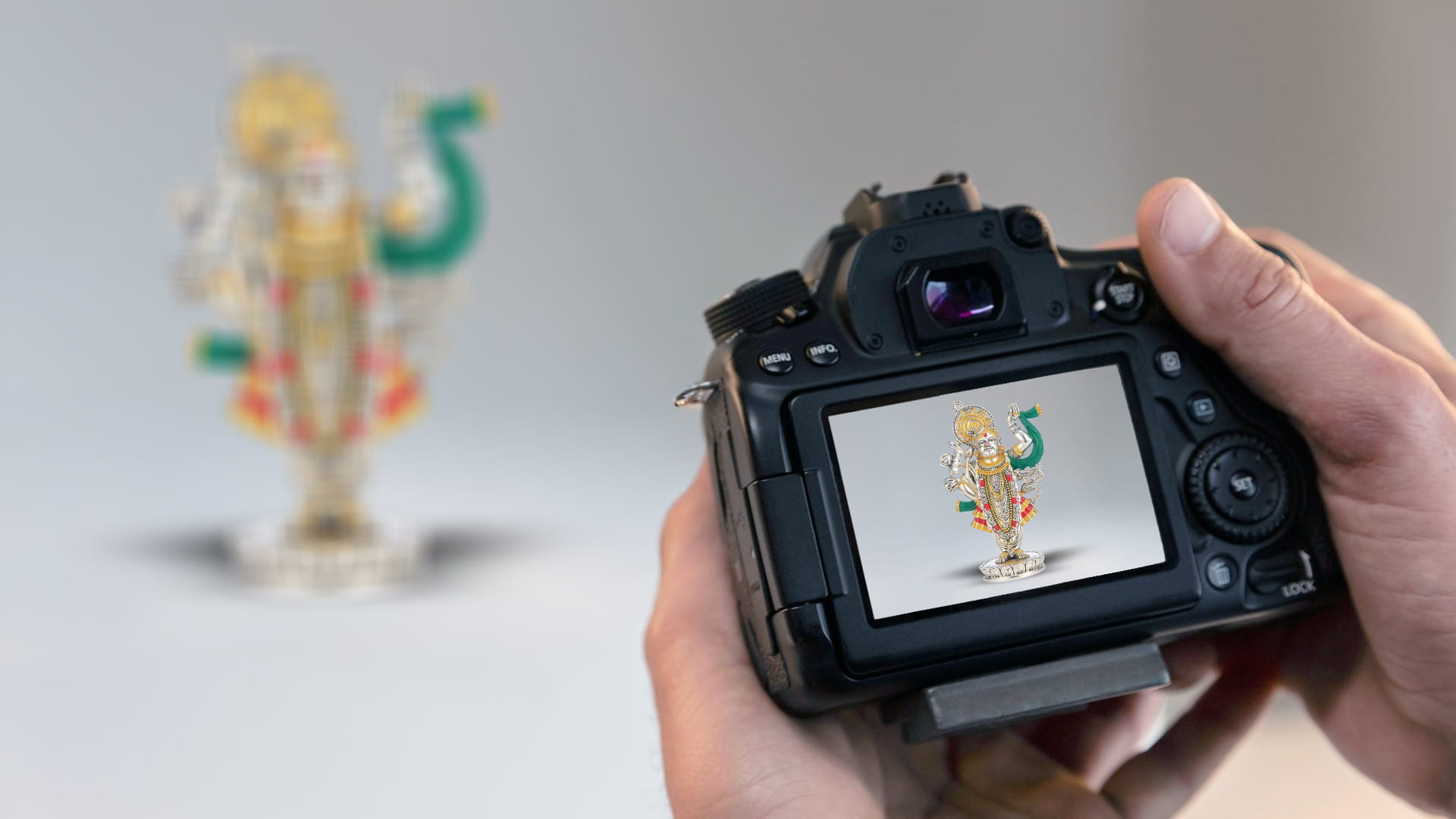 360° Product Spin Photography – Metal God Idol | 18 to 187 Shot Options