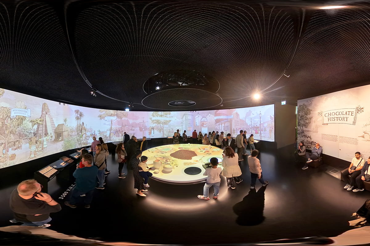 360 Virtual Tour of Lindt Chocolate Factory, Zurich