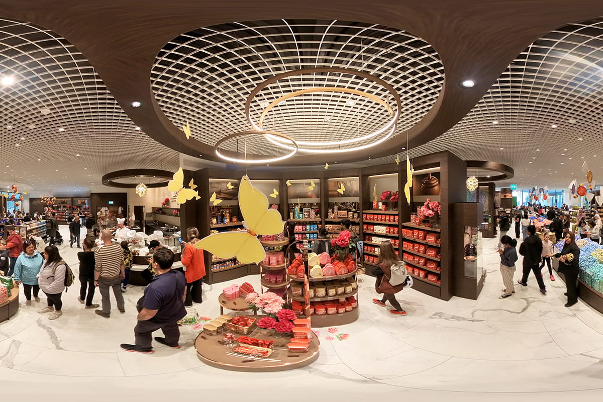 360 Virtual Tour of Lindt Chocolate Shop, Zurich