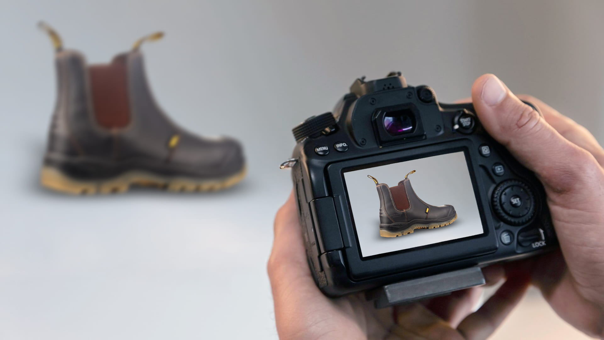 360° Product Spin Photography – Men’s Shoe Sample 002 (72 Shots)