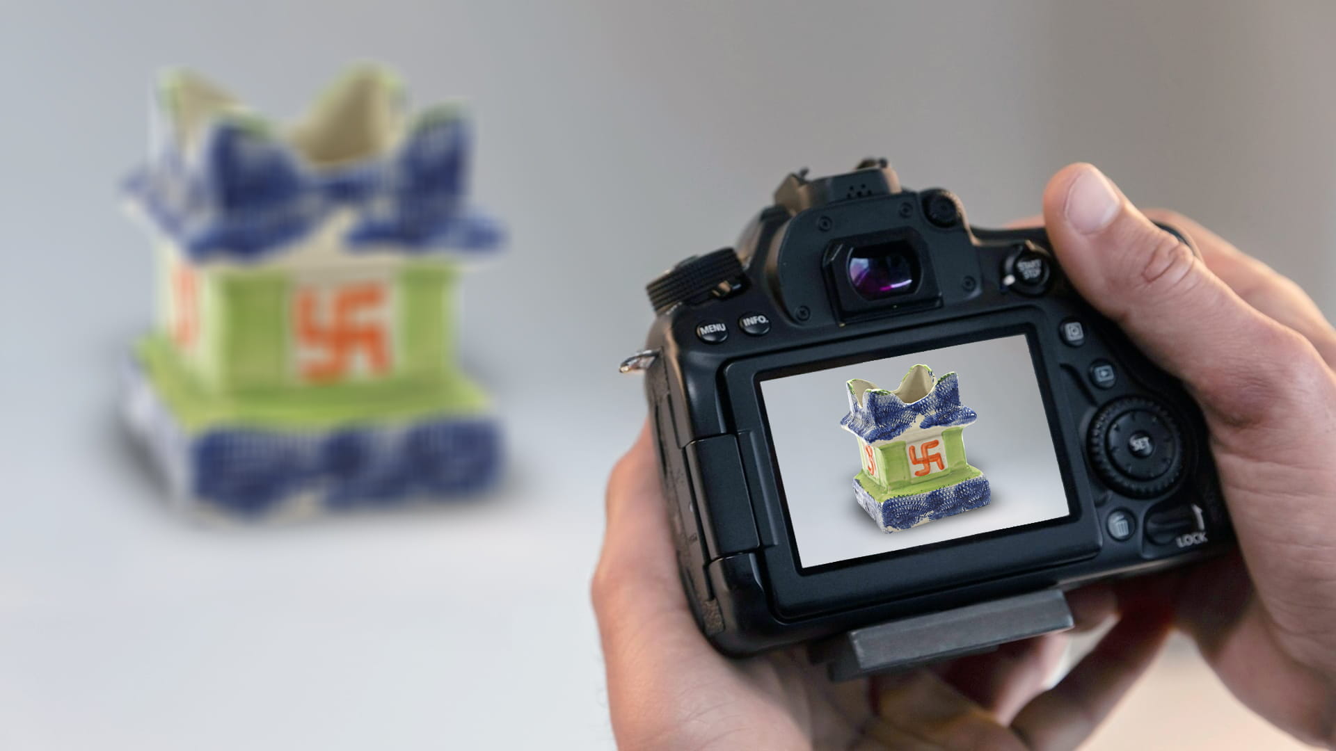 360° Product Spin Photography – Ceramic Tulsi Pot (72 Shots)
