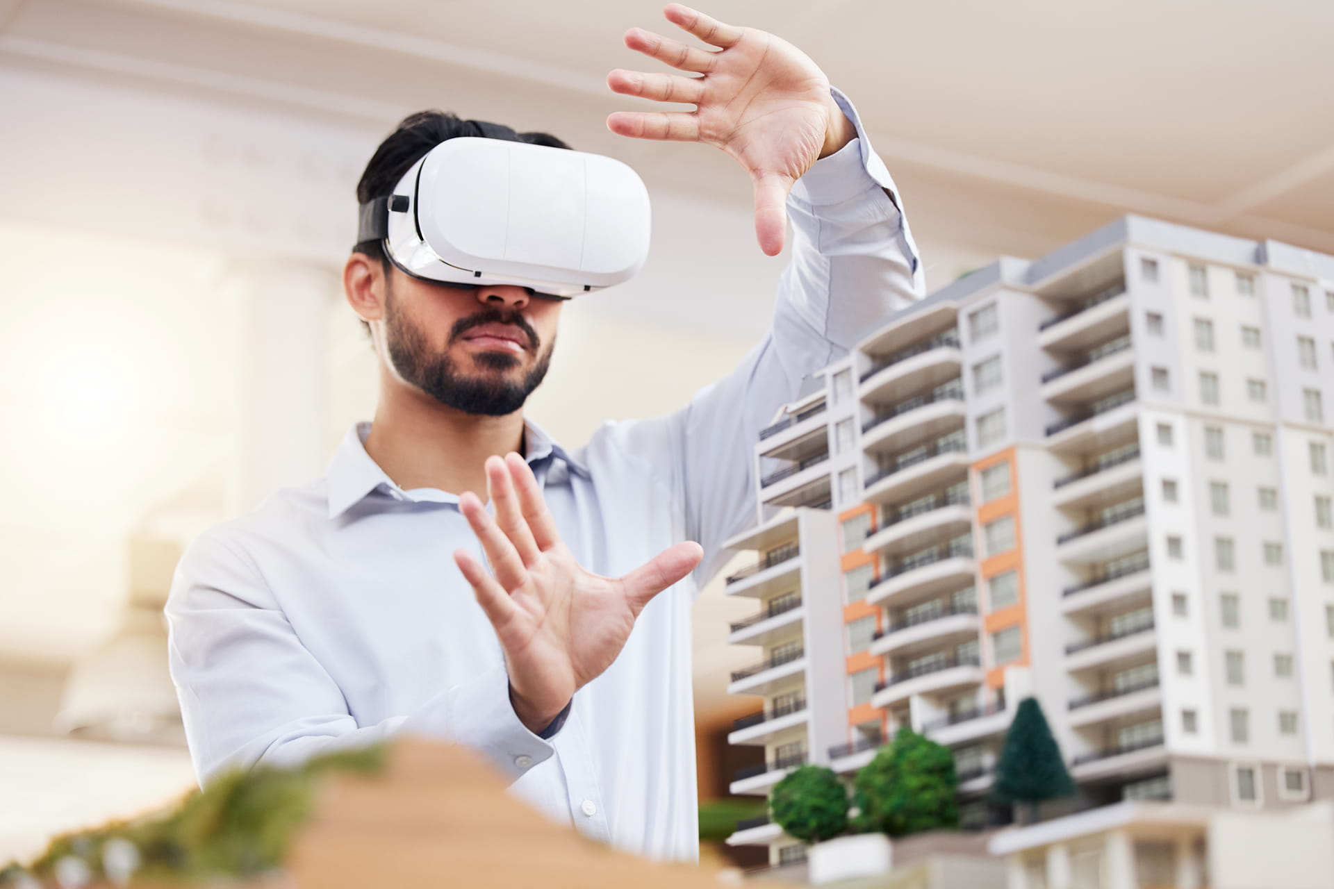 The Role of VR in Real Estate: Virtual Tours, Staging, and Property Marketing
